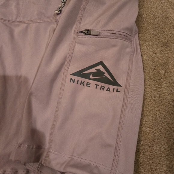 epic luxe running trail short. xs - Picture 4 of 4